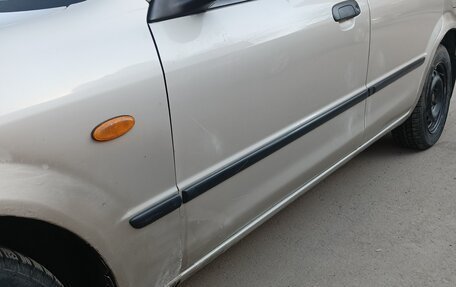 Mazda 323, 1998 год, 190 000 рублей, 6 фотография