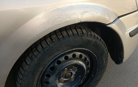 Mazda 323, 1998 год, 190 000 рублей, 9 фотография