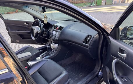 Honda Accord VII рестайлинг, 2005 год, 890 000 рублей, 10 фотография