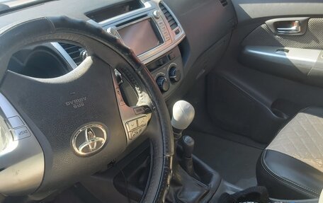Toyota Hilux VII, 2012 год, 1 900 000 рублей, 7 фотография
