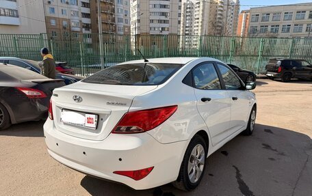 Hyundai Solaris II рестайлинг, 2014 год, 1 300 000 рублей, 1 фотография