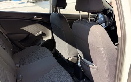 Hyundai Solaris II рестайлинг, 2014 год, 1 300 000 рублей, 14 фотография