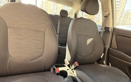 Hyundai Solaris II рестайлинг, 2014 год, 1 300 000 рублей, 8 фотография