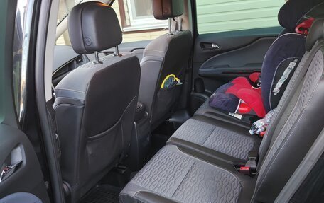 Opel Zafira C рестайлинг, 2013 год, 1 220 000 рублей, 11 фотография