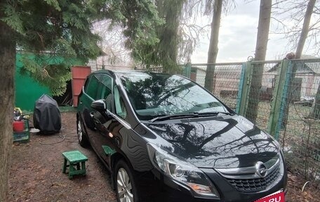 Opel Zafira C рестайлинг, 2013 год, 1 220 000 рублей, 6 фотография