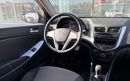 Hyundai Solaris II рестайлинг, 2012 год, 595 000 рублей, 6 фотография