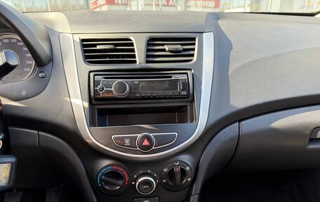 Hyundai Solaris II рестайлинг, 2012 год, 595 000 рублей, 11 фотография