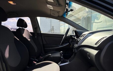 Hyundai Solaris II рестайлинг, 2012 год, 595 000 рублей, 10 фотография