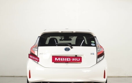 Toyota Aqua I, 2020 год, 1 399 000 рублей, 6 фотография