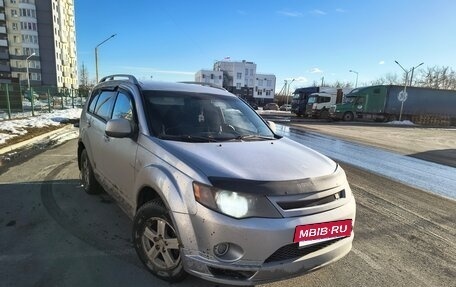 Mitsubishi Outlander III рестайлинг 3, 2008 год, 1 000 000 рублей, 9 фотография
