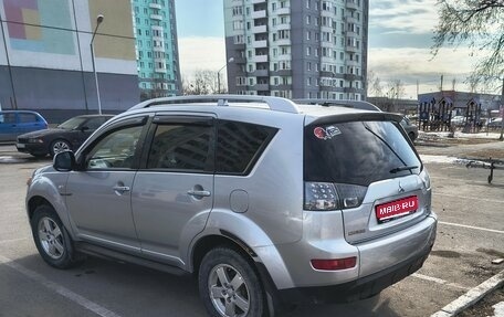 Mitsubishi Outlander III рестайлинг 3, 2008 год, 1 000 000 рублей, 1 фотография