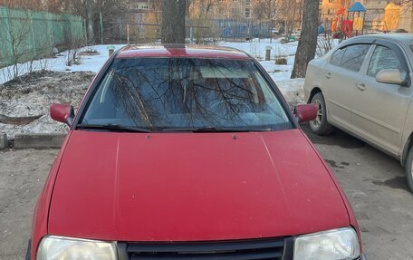 Volkswagen Vento, 1993 год, 116 000 рублей, 1 фотография