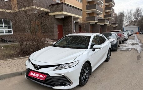 Toyota Camry, 2021 год, 4 100 000 рублей, 1 фотография