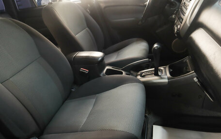 Toyota RAV4, 2004 год, 799 000 рублей, 11 фотография