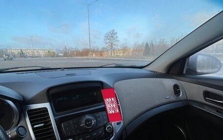 Chevrolet Cruze II, 2011 год, 650 000 рублей, 6 фотография