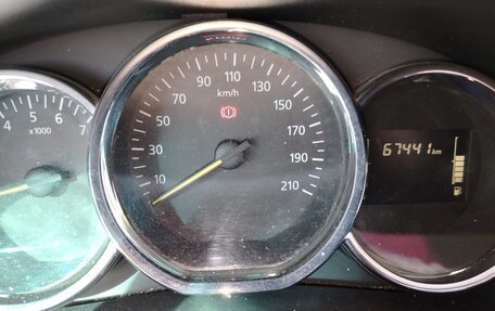 Renault Logan II, 2019 год, 1 220 000 рублей, 7 фотография