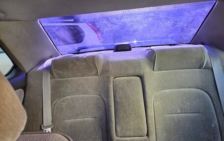 Nissan Laurel VIII, 2001 год, 550 000 рублей, 32 фотография