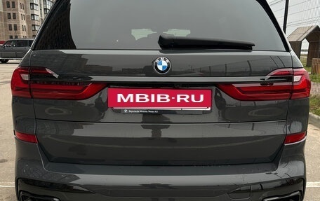 BMW X7, 2021 год, 10 500 000 рублей, 8 фотография