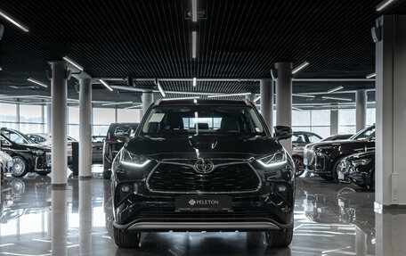 Toyota Highlander, 2026 год, 6 100 000 рублей, 3 фотография