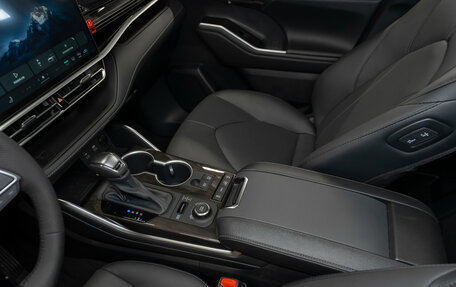 Toyota Highlander, 2026 год, 6 100 000 рублей, 21 фотография