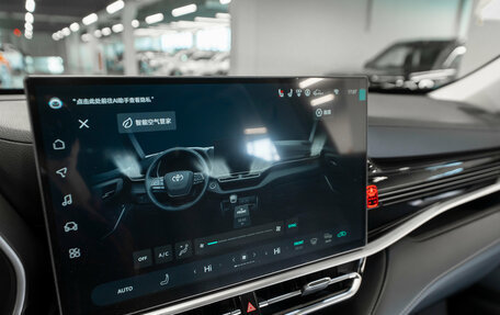 Toyota Highlander, 2026 год, 6 100 000 рублей, 25 фотография