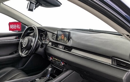 Mazda 6, 2020 год, 2 430 000 рублей, 13 фотография