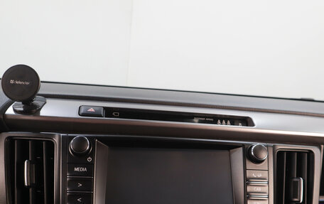 Toyota RAV4, 2018 год, 3 919 000 рублей, 15 фотография