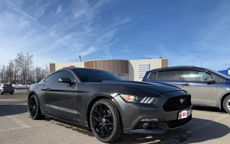 Ford Mustang VI рестайлинг, 2016 год, 1 650 000 рублей, 2 фотография