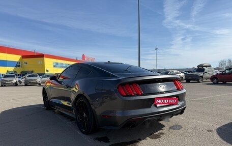 Ford Mustang VI рестайлинг, 2016 год, 1 650 000 рублей, 4 фотография