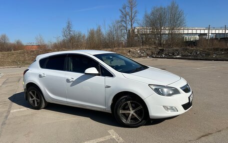Opel Astra J, 2012 год, 649 999 рублей, 6 фотография