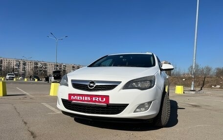 Opel Astra J, 2012 год, 649 999 рублей, 17 фотография