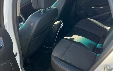 Opel Astra J, 2012 год, 649 999 рублей, 21 фотография