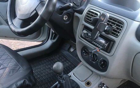 Renault Symbol I, 2002 год, 190 000 рублей, 12 фотография