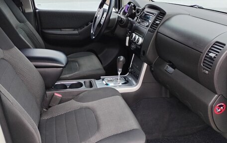 Nissan Navara (Frontier), 2012 год, 1 840 000 рублей, 15 фотография