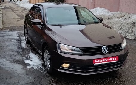 Volkswagen Jetta VI, 2016 год, 1 450 000 рублей, 2 фотография