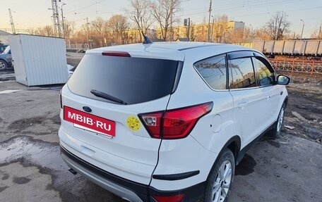 Ford Escape III, 2019 год, 1 550 000 рублей, 4 фотография