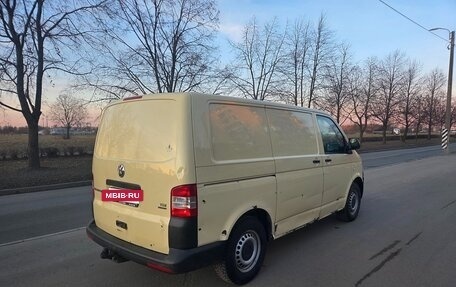 Volkswagen Transporter T5 рестайлинг, 2014 год, 1 765 000 рублей, 5 фотография