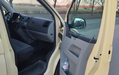 Volkswagen Transporter T5 рестайлинг, 2014 год, 1 765 000 рублей, 11 фотография