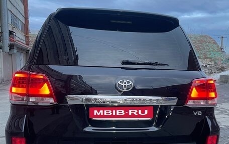 Toyota Land Cruiser 200, 2014 год, 4 000 000 рублей, 6 фотография