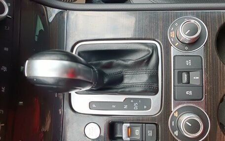 Volkswagen Touareg III, 2016 год, 2 780 000 рублей, 15 фотография