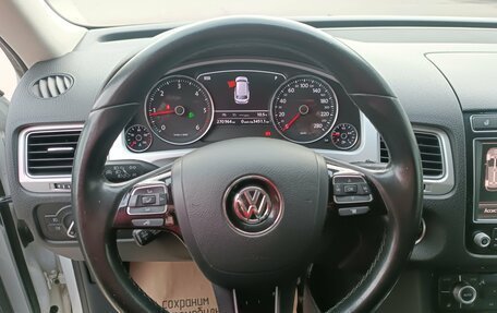 Volkswagen Touareg III, 2016 год, 2 780 000 рублей, 16 фотография