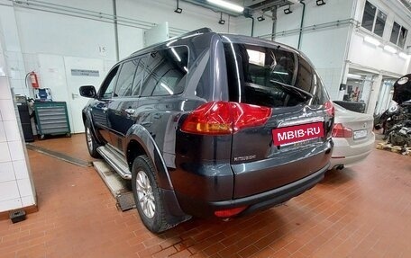 Mitsubishi Pajero Sport II рестайлинг, 2013 год, 1 200 000 рублей, 10 фотография