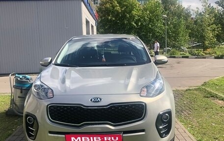 KIA Sportage IV рестайлинг, 2017 год, 2 000 000 рублей, 2 фотография