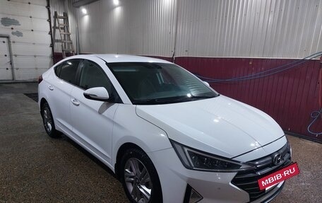 Hyundai Elantra VI рестайлинг, 2019 год, 1 850 000 рублей, 5 фотография