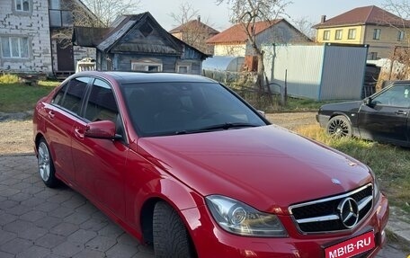 Mercedes-Benz C-Класс, 2013 год, 1 750 000 рублей, 1 фотография