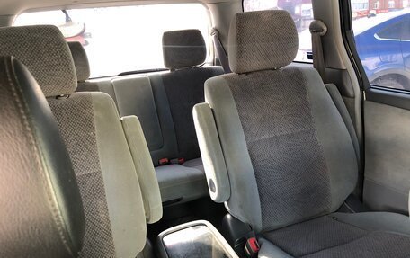 Toyota Estima III рестайлинг -2, 2001 год, 750 000 рублей, 6 фотография