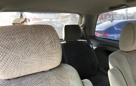 Toyota Estima III рестайлинг -2, 2001 год, 750 000 рублей, 14 фотография