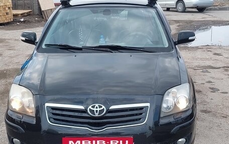 Toyota Avensis III рестайлинг, 2006 год, 520 000 рублей, 2 фотография