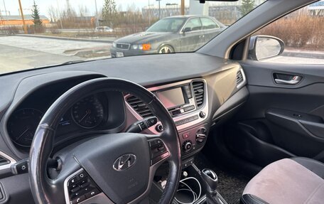 Hyundai Solaris II рестайлинг, 2017 год, 1 550 000 рублей, 5 фотография