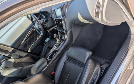 Infiniti Q50 I рестайлинг, 2014 год, 2 000 000 рублей, 17 фотография